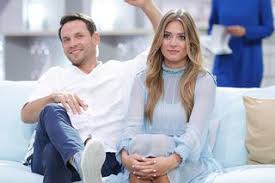 Z kolei jego żona jest prezenterką stacji tvn24. Tomasz Wolny Wiadomosci Informacje Super Express