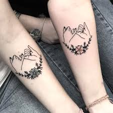 This tattoo includes two hands making a pink promise with the pinky finger tatted in black ink. Pinkie Promise Tattoo Matching Bff Tattoos Ecemella