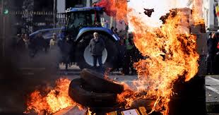 Aggro-culture: Farmers' protest brings Brussels' EU Quarter to a ...