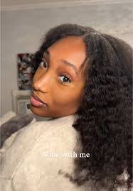 Holly Bernard's Instagram, Twitter & Facebook