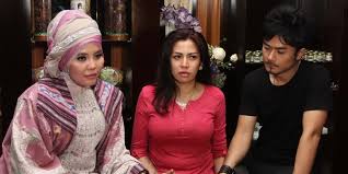 Nikah Di Makam Calon Suami Cinta Penelope Ketakutan Okezone Celebrity