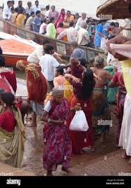 Women bathing in river hi-res stock photography and images - Page 8 - Alamy