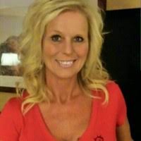 600+ "Dee Dee" profiles