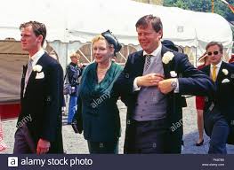 Peter Prinz Zu Sayn Wittgenstein Sayn Mit Ehefrau Sunnyi Melles Bei Der Hochzeit Von Prinzessin Alexandra