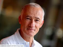 Gilles Bouleau ÉMU aux LARMES! L'interview de sa vie enfin révélée! - Imagen principal del artículo