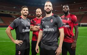 Juve and torino used to have the same and roma/lazio and genoa/sampdoria also share their stadiums. A First Look At The New Ac Milan Stadium Pack
