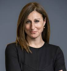 Lauren Pryor's Instagram, Twitter & Facebook