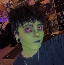 Harry & Kacey Musgraves's version of #StillTheOne has been nominated by  iHeartRadio for #BestCoverSong. Vote now at iheart.com/music-awards & watch  live