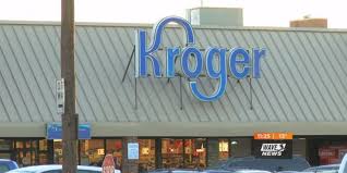It is open on all other holidays throughout the year, though hours vary on thanksgiving, christmas eve and new year's eve. Early Christmas Kroger Raises Minimum Pay Rates For Hourly Workers