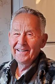 Dean Bartell's Instagram, Twitter & Facebook