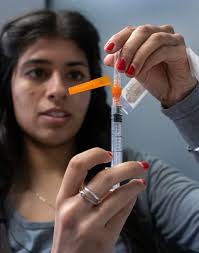 Vaccination clinic poke many for immunization