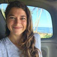 Jaclyn Weiss's Instagram, Twitter & Facebook