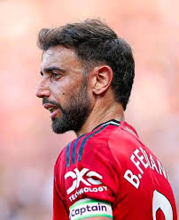 OFFICIAL: Bruno Fernandes joins Manchester United 💥