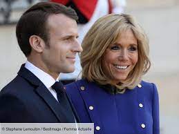 Titulaire d'une maîtrise de lettres et du capes de lettres classiques, elle est professeure de lettres jusqu'en 2015, date à laquelle elle se met en disponibilité de l'education. Emmanuel Macron Se Livre Comme Rarement Sur Son Couple Avec Brigitte Macron Femme Actuelle Le Mag