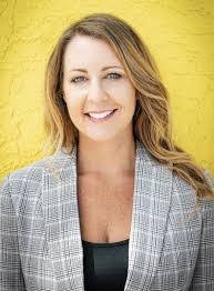 Rachael Cotton's Instagram, Twitter & Facebook