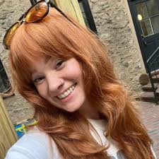 Courtney Linder's Instagram, Twitter & Facebook