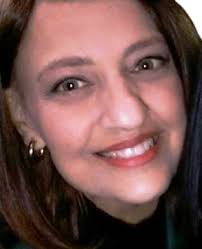 Larissa Carminatti Siqueira