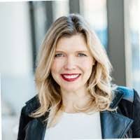 Elena Bender's Instagram, Twitter & Facebook