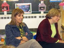 Educators from abroad join tots in reading circle