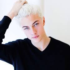 Lucky Blue Smith Is The Hottest Male Model Taking Over Instagram White Blonde Hair Boy With White Hair Blonde Hair Boy