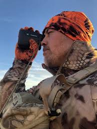 The razor hd 4000 is the essential companion for the extreme hunter, archer and shooter. Vortex Razor Hd 4000 Rangefinder Review Rokslide
