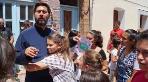 Εμπλοκη του ονοματοσ του αλεξη τσιπρα απο τον πρωην διευθυντη τησ εταιρειασ. Se Nea Grafeia H Kibwtos Toy Kosmoy Sth Xio Alithia Gr Online Enhmerwsh Gia Th Xio Alh8eia Eidhseis Nea Xios Eidhseis Xios