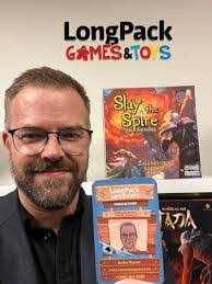 Ashley Hughart's Instagram, Twitter & Facebook