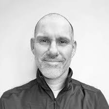 Kari Sewell's Instagram, Twitter & Facebook