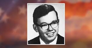 Robert Wipf's Instagram, Twitter & Facebook