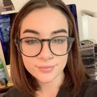 Rachelle Dawson's Instagram, Twitter & Facebook