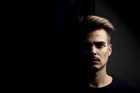 Lassen sie uns zusammen grandios feiern. Kontakt Dj Maexx Aus Terlan Sudtirol Events Festivals Hochzeiten Maexx Martin Haberer Dj Und Produzent Aus Sudtirol
