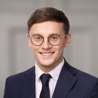 Tom Slattery's Instagram, Twitter & Facebook