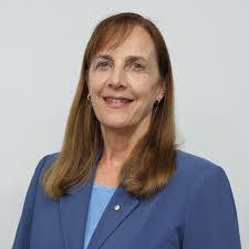 Vanessa Fowler's Instagram, Twitter & Facebook