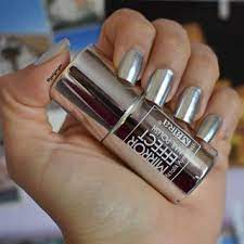 nasil guzel nasil kolay uygulamali bir oje tek puf noktasi mara kozmetik in peel off soyulabilen ojesiyle ojesi ile su oje fikirleri manikur makyaj fikirleri