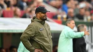 Fit für Arsenal-Kracher?: Bayern-Trainer Kompany steht offenbar vor Rückkehr — n-tv.de