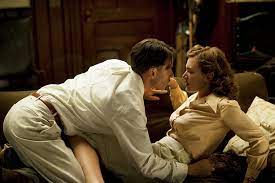 Mildred pierce brings to life the memorable characters introduced in james m. Mildred Pierce Dvd Blu Ray Collector S Edition Amazon De Dvd Blu Ray