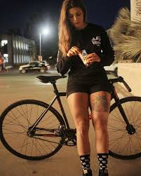 I Need To Get Back On The Bike Roadbikebianchi Bike Bike For Women Bicycles Radfahren Madchen Fahrrad Madchen Auf Fahrradern