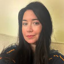 Our 2022-23 TBS Alumni Council would like to welcome Kristin Aiello '04 to  the Alumni Council. Kristin Aiello is currently a Marketing and  Communications Associate for The Society of the Four Arts