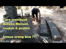 Penggunaan khusus beton ditentukan oleh ukuran dan mutunya. Cara Membuat Batako Dengan Cara Manual Ringan Dan Praktis Semua Orang Bisa Mengerjakannya Yakin Youtube