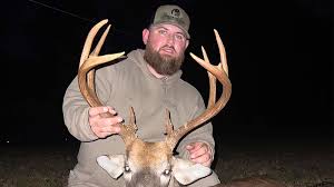 Chris Hiatt kills Guilford County trophy buck