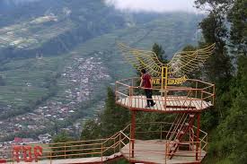 Kali ini saya mancing di kolam tlatar boyolali ,pemancingan catch and release dengan tiket masuk 125 ribu. Bukit Gancik Selo Boyolali Harga Tiket Dan Lokasinya 2021
