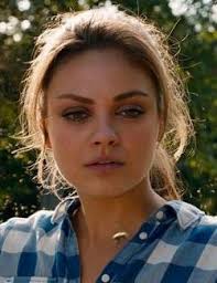 One marquee stunt involves a car chase where kunis' character takes out a number of assailants who are pursuing her on motorcycles. Mila Kunis Filme Und Serien Moviejones