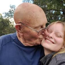 Ashley Morris and Chris Wolf's Wedding Website