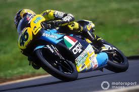 After 25 years, valentino rossi has decided to call it a day and hang up his leathers with 115 and valentino rossi has won the iveco tt assen, picking up his 80th victory in the motogp™ premier. 23 Jahre In Der Wm Valentino Rossi Fuhr Schon Rennen Als