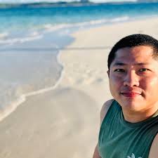 AGREE KA BA KAY MEME VICE? Ano ang pipiliin mo: Maging matalino o mayaman?  Vice Ganda: "Kapag naospital 'yung nanay ko, hindi ko naman pwede  sabihin... 'Ano ipambabayad niyo?' 'Matalino ako!' 'Pagalingin