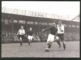 However, they've faced each other on various occasions in friendlies. Fotografie Alois Sedlar Ansicht Wien Hutteldorf Fussballspiel Rapid Wien Vs Sparta Prag 1939 Fotografie Bartko Reher