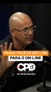 QUEM NOS FORTALECE É DEUS A vida nos apresenta desafios que muitas vezes  parecem grandes demais para enfrentarmos sozinhos. Mas a verdade é que não  estamos sozinhos. Deus nos lembra em Sua