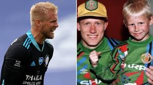 Открыть страницу «peter schmeichel» на facebook. Manchester United Plotting Sensational Move For Leicester City S Kasper Schmeichel Son Of Club Legend Peter Sportbible