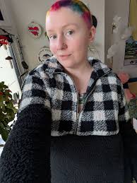 You know your life boring when you only wear work clothes & night clothes  😭😂