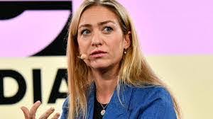 Mary Passarella's Instagram, Twitter & Facebook